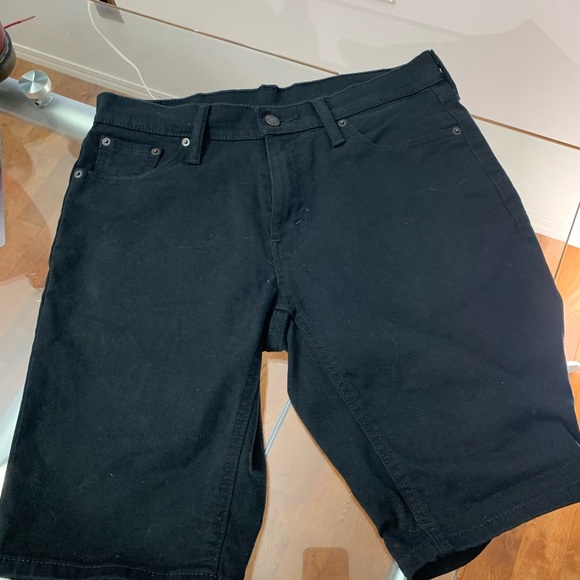OFFERS??? Levi’s 541 shorts. Like New - Picture 2 of 4
